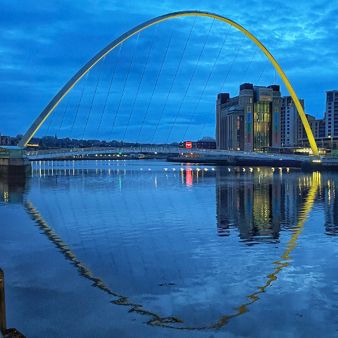 Millennium Bridge at dawn